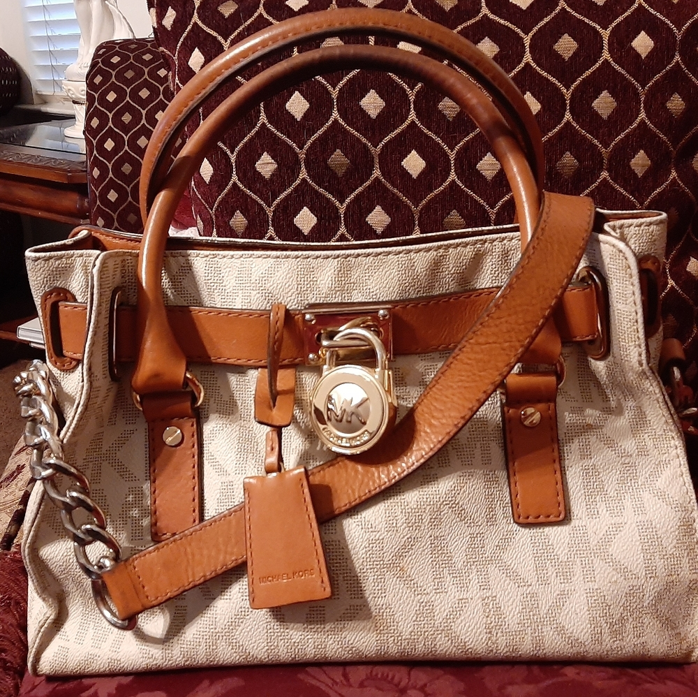 Signature Mk small tan/brown handbag